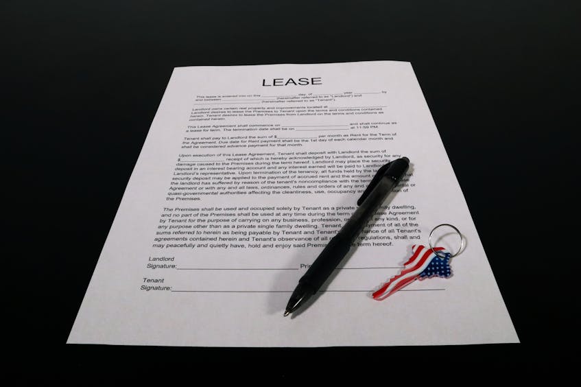 a lease contract paper is signed under Tasdeeq Ajman